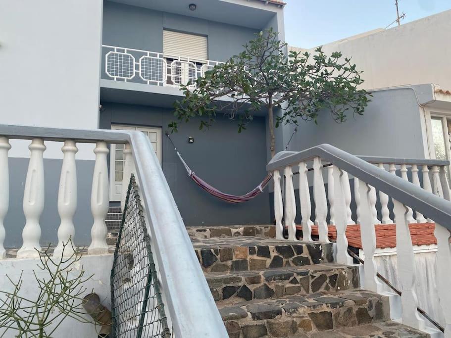 Vivenda Com Patio, No Coracao Do Mindelo Villa Dış mekan fotoğraf