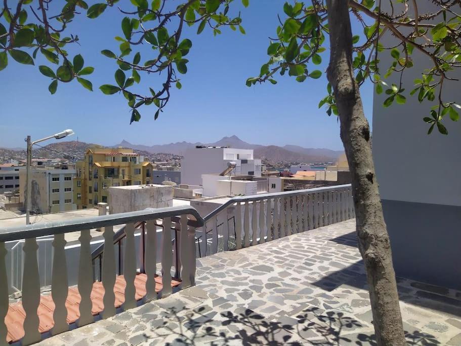 Vivenda Com Patio, No Coracao Do Mindelo Villa Dış mekan fotoğraf